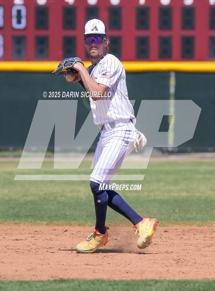 Thumbnail 2 in Air Academy vs La Grande (Coach Bob Invitational) photogallery.
