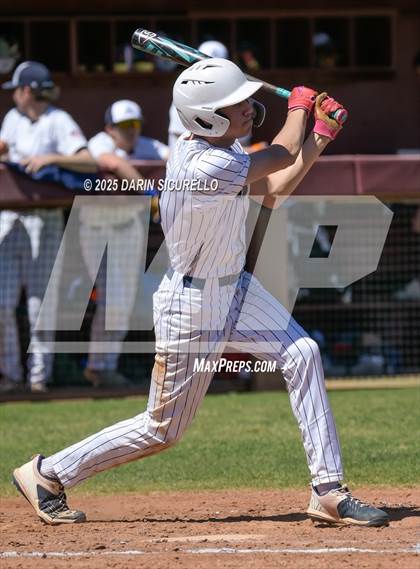 Thumbnail 2 in Air Academy vs La Grande (Coach Bob Invitational) photogallery.