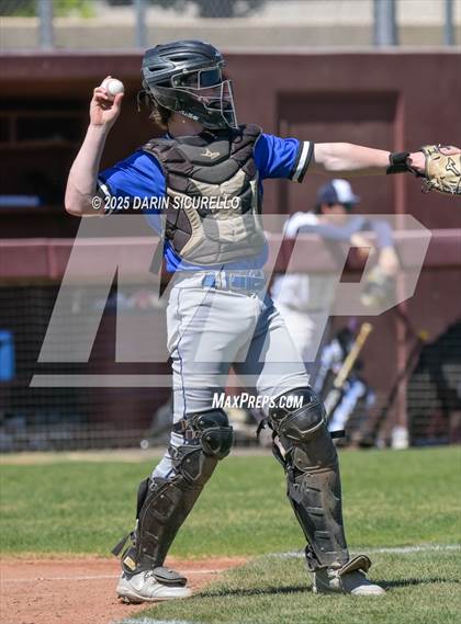 Thumbnail 1 in Air Academy vs La Grande (Coach Bob Invitational) photogallery.