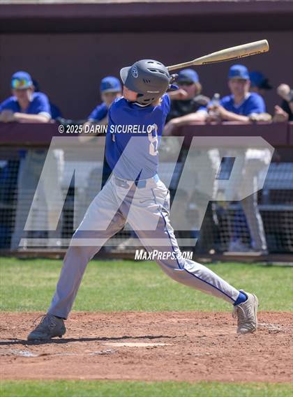 Thumbnail 2 in Air Academy vs La Grande (Coach Bob Invitational) photogallery.