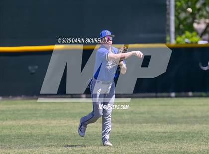 Thumbnail 3 in Air Academy vs La Grande (Coach Bob Invitational) photogallery.