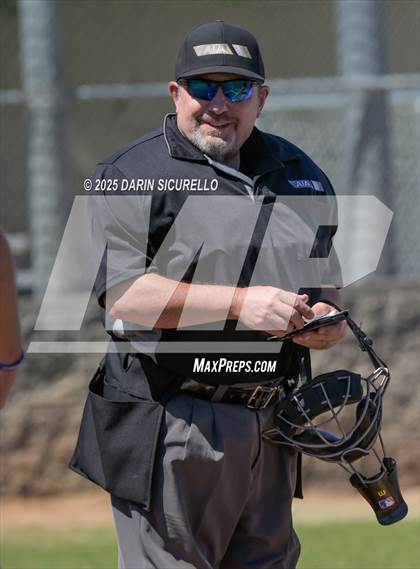 Thumbnail 1 in Air Academy vs La Grande (Coach Bob Invitational) photogallery.