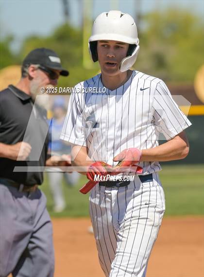 Thumbnail 2 in Air Academy vs La Grande (Coach Bob Invitational) photogallery.
