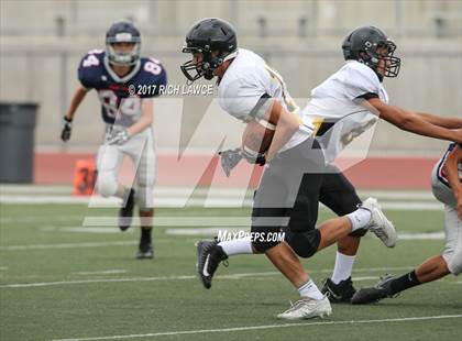 Thumbnail 1 in Foothill @ Yorba Linda photogallery.