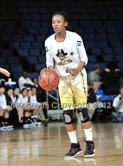 Thumbnail 2 in Mission Bay vs. Laguna Hills (CIF D3 SoCal Regional Final) photogallery.