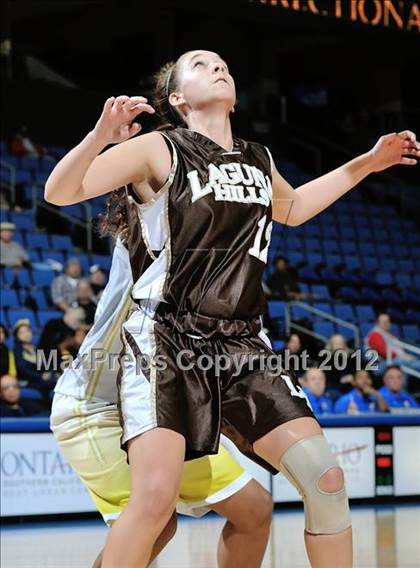 Thumbnail 2 in Mission Bay vs. Laguna Hills (CIF D3 SoCal Regional Final) photogallery.