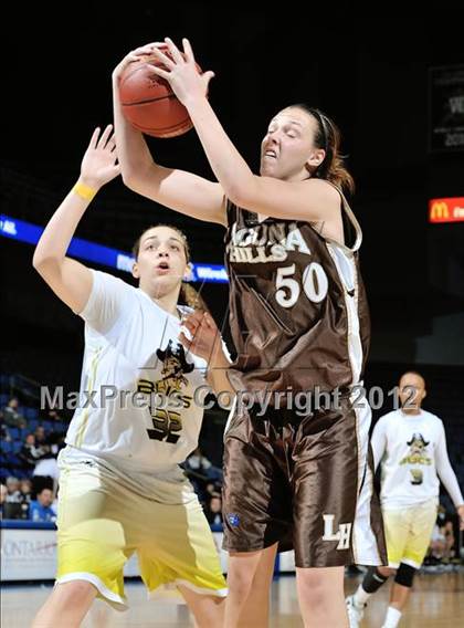 Thumbnail 2 in Mission Bay vs. Laguna Hills (CIF D3 SoCal Regional Final) photogallery.