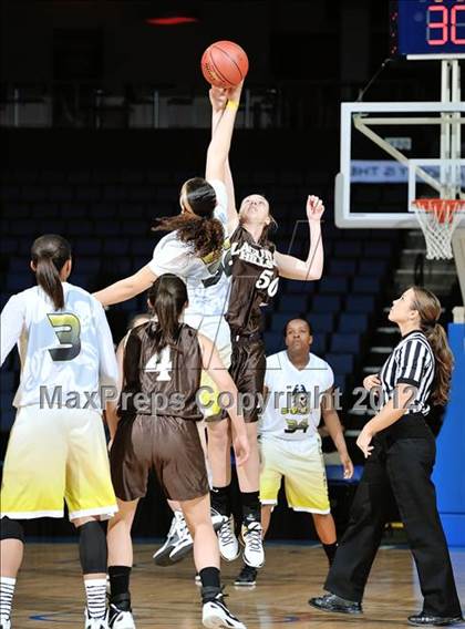 Thumbnail 1 in Mission Bay vs. Laguna Hills (CIF D3 SoCal Regional Final) photogallery.