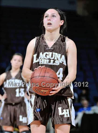 Thumbnail 3 in Mission Bay vs. Laguna Hills (CIF D3 SoCal Regional Final) photogallery.