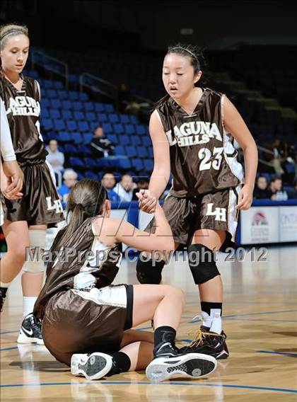 Thumbnail 2 in Mission Bay vs. Laguna Hills (CIF D3 SoCal Regional Final) photogallery.
