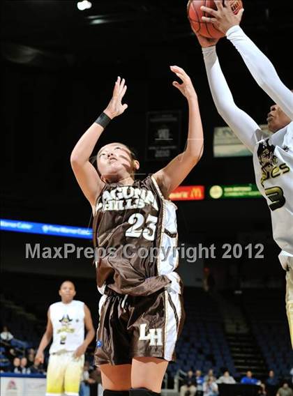 Thumbnail 1 in Mission Bay vs. Laguna Hills (CIF D3 SoCal Regional Final) photogallery.