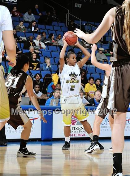 Thumbnail 3 in Mission Bay vs. Laguna Hills (CIF D3 SoCal Regional Final) photogallery.