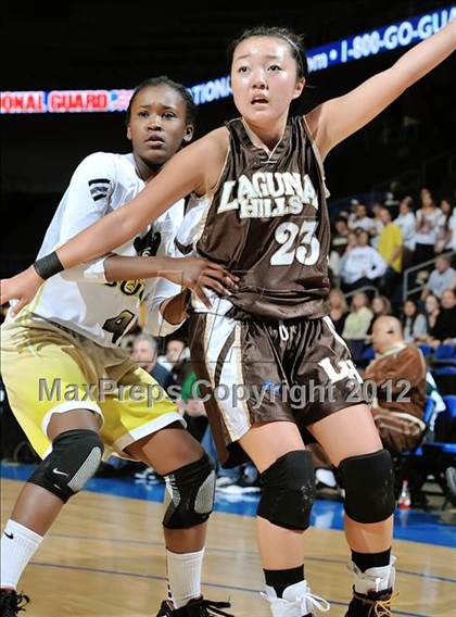 Thumbnail 3 in Mission Bay vs. Laguna Hills (CIF D3 SoCal Regional Final) photogallery.