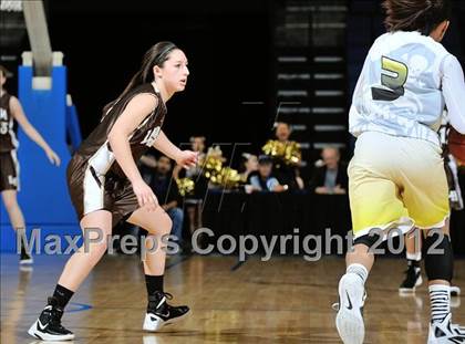 Thumbnail 3 in Mission Bay vs. Laguna Hills (CIF D3 SoCal Regional Final) photogallery.