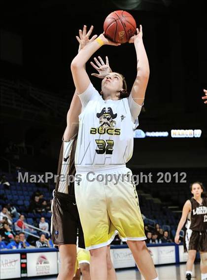 Thumbnail 1 in Mission Bay vs. Laguna Hills (CIF D3 SoCal Regional Final) photogallery.