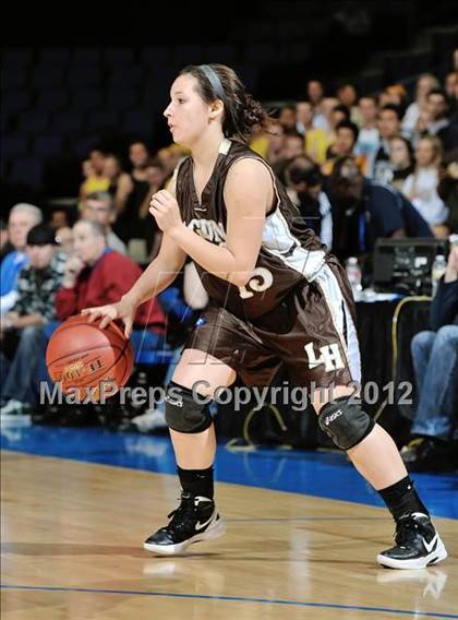 Thumbnail 3 in Mission Bay vs. Laguna Hills (CIF D3 SoCal Regional Final) photogallery.