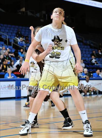 Thumbnail 3 in Mission Bay vs. Laguna Hills (CIF D3 SoCal Regional Final) photogallery.