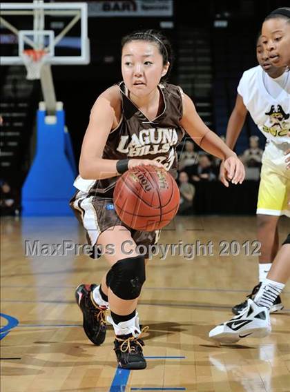 Thumbnail 2 in Mission Bay vs. Laguna Hills (CIF D3 SoCal Regional Final) photogallery.