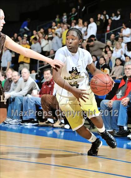 Thumbnail 3 in Mission Bay vs. Laguna Hills (CIF D3 SoCal Regional Final) photogallery.