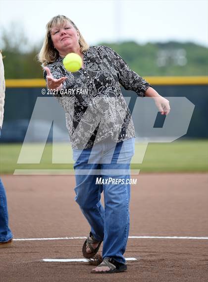 Thumbnail 1 in Whitwell @ Soddy Daisy photogallery.