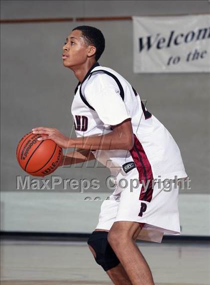 Thumbnail 2 in Klein Collins vs. Pearland (McDonald's Texas Invitational)  photogallery.