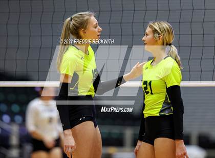 Thumbnail 1 in D'Hanis vs. Blum (UIL 1A Final) photogallery.