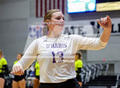 Thumbnail 3 in D'Hanis vs. Blum (UIL 1A Final) photogallery.