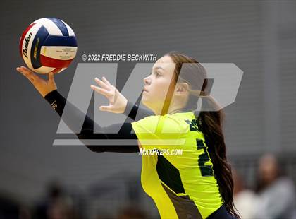 Thumbnail 3 in D'Hanis vs. Blum (UIL 1A Final) photogallery.