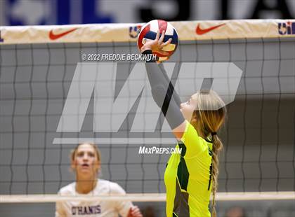 Thumbnail 1 in D'Hanis vs. Blum (UIL 1A Final) photogallery.