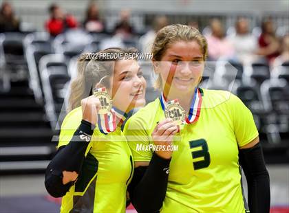 Thumbnail 1 in D'Hanis vs. Blum (UIL 1A Final) photogallery.