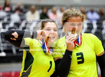 Thumbnail 2 in D'Hanis vs. Blum (UIL 1A Final) photogallery.