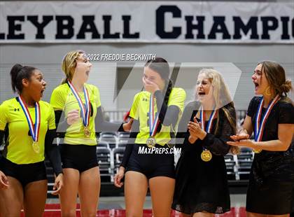 Thumbnail 1 in D'Hanis vs. Blum (UIL 1A Final) photogallery.