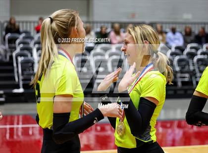 Thumbnail 1 in D'Hanis vs. Blum (UIL 1A Final) photogallery.