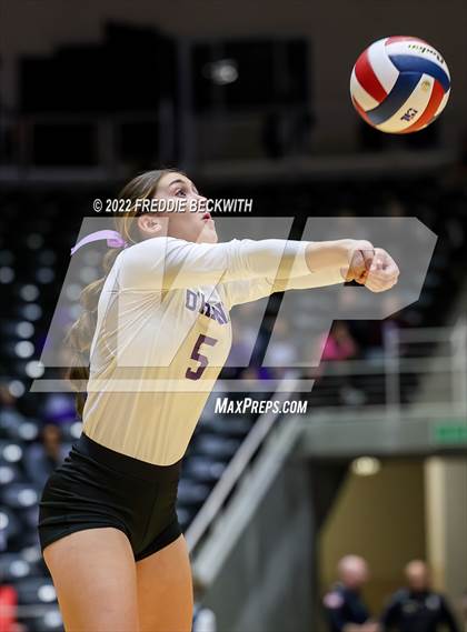 Thumbnail 3 in D'Hanis vs. Blum (UIL 1A Final) photogallery.