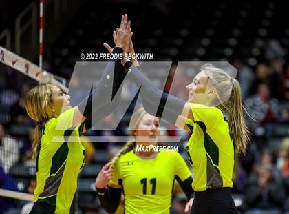 Thumbnail 2 in D'Hanis vs. Blum (UIL 1A Final) photogallery.