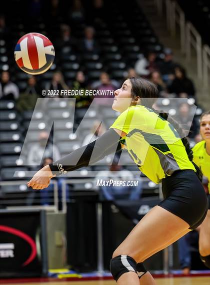 Thumbnail 1 in D'Hanis vs. Blum (UIL 1A Final) photogallery.