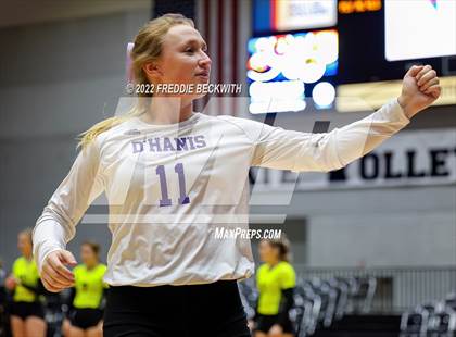 Thumbnail 1 in D'Hanis vs. Blum (UIL 1A Final) photogallery.