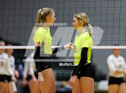 Thumbnail 2 in D'Hanis vs. Blum (UIL 1A Final) photogallery.