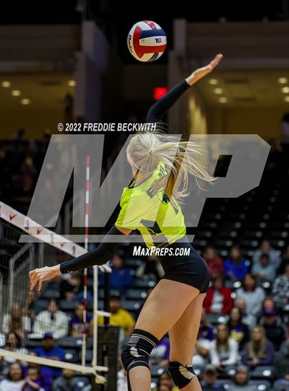 Thumbnail 2 in D'Hanis vs. Blum (UIL 1A Final) photogallery.