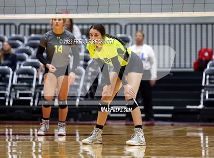 Thumbnail 2 in D'Hanis vs. Blum (UIL 1A Final) photogallery.