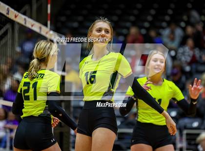 Thumbnail 3 in D'Hanis vs. Blum (UIL 1A Final) photogallery.