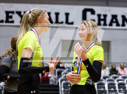 Thumbnail 2 in D'Hanis vs. Blum (UIL 1A Final) photogallery.