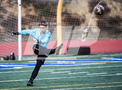 Thumbnail 3 in Scripps Ranch vs. Poway photogallery.