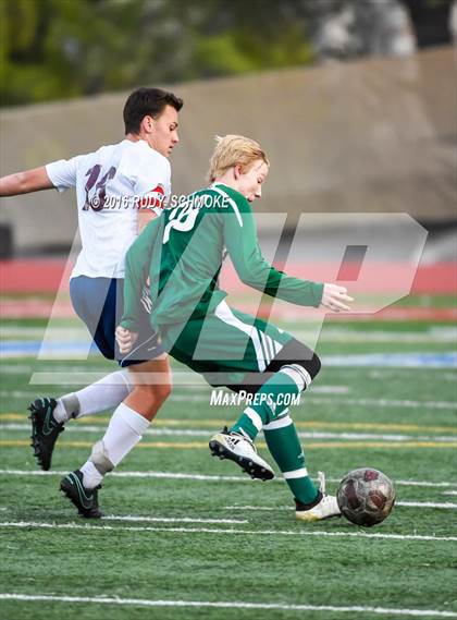 Thumbnail 3 in Scripps Ranch vs. Poway photogallery.