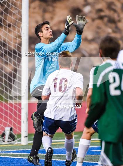 Thumbnail 3 in Scripps Ranch vs. Poway photogallery.