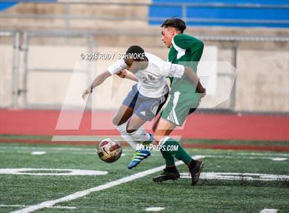 Thumbnail 3 in Scripps Ranch vs. Poway photogallery.