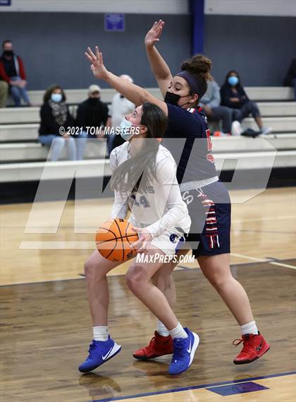 Thumbnail 2 in Charlotte Christian vs. Covenant Day photogallery.