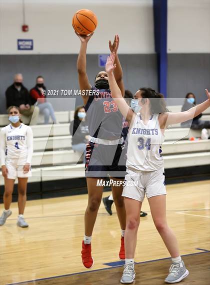 Thumbnail 1 in Charlotte Christian vs. Covenant Day photogallery.
