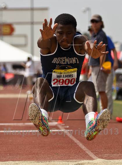 Thumbnail 3 in Arcadia Invitational (Triple Jump) photogallery.