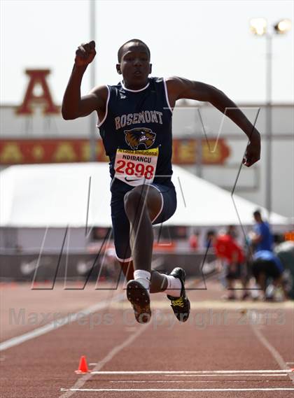 Thumbnail 3 in Arcadia Invitational (Triple Jump) photogallery.
